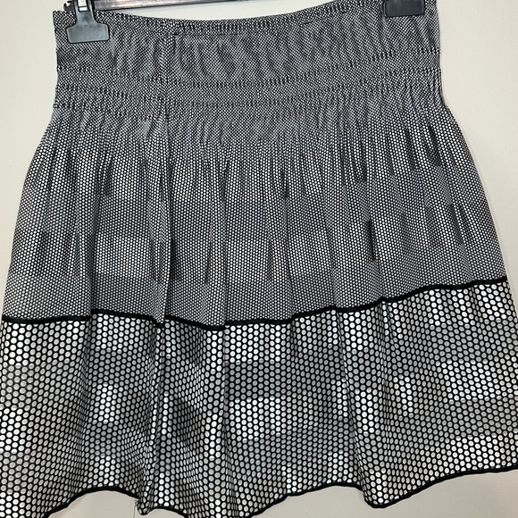 Black and white polka dot skirt - Picture 2 of 3